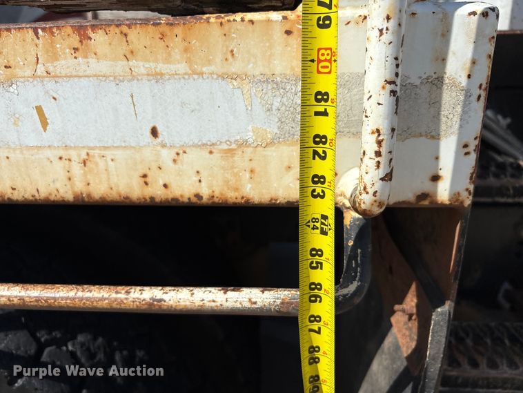 image for item EA7538 2007 Freightliner Business Class M2 crane truck