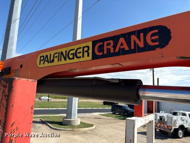 image for item EA7538 2007 Freightliner Business Class M2 crane truck