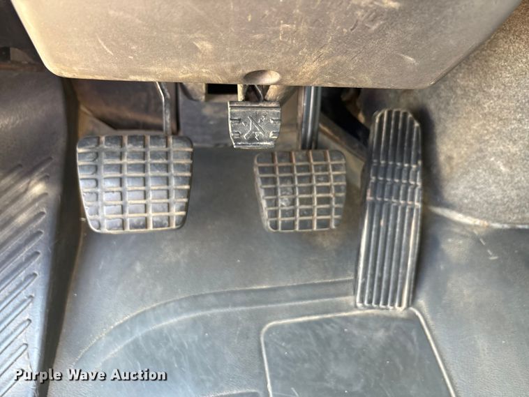 image for item EA7538 2007 Freightliner Business Class M2 crane truck