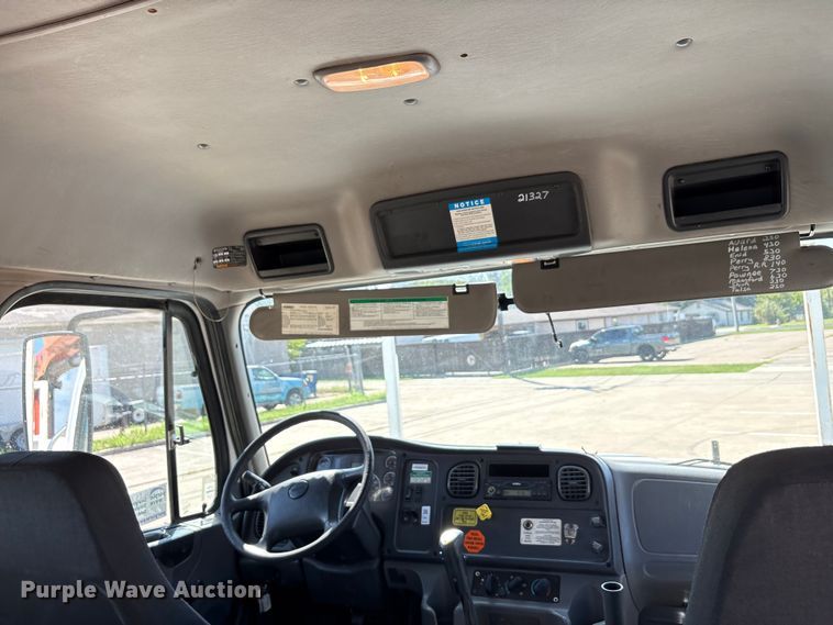 image for item EA7538 2007 Freightliner Business Class M2 crane truck