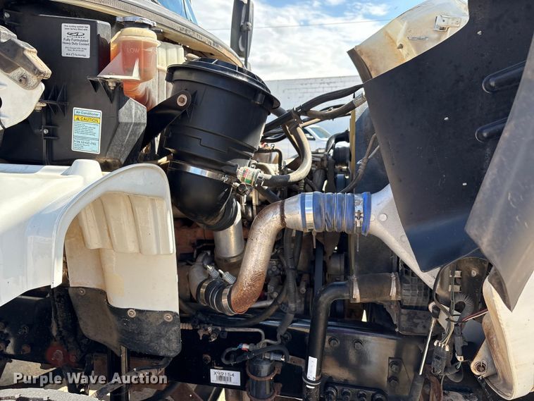 image for item EA7538 2007 Freightliner Business Class M2 crane truck