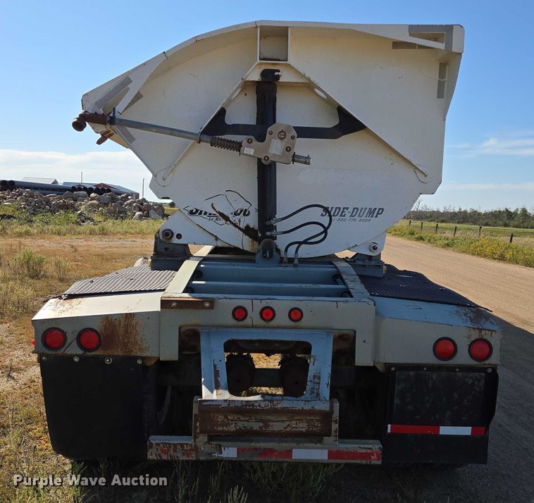 image for item EB1040 2008 SmithCo MH2-42-36 side dump trailer