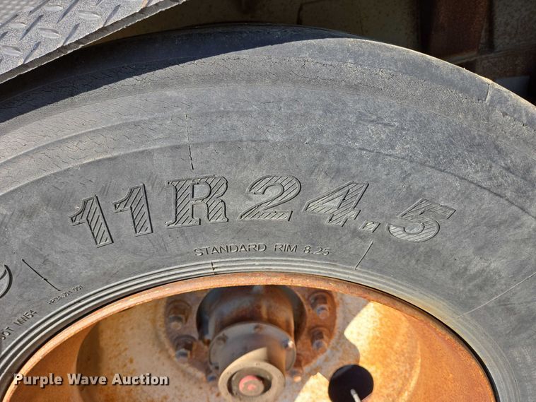 image for item EB1040 2008 SmithCo MH2-42-36 side dump trailer