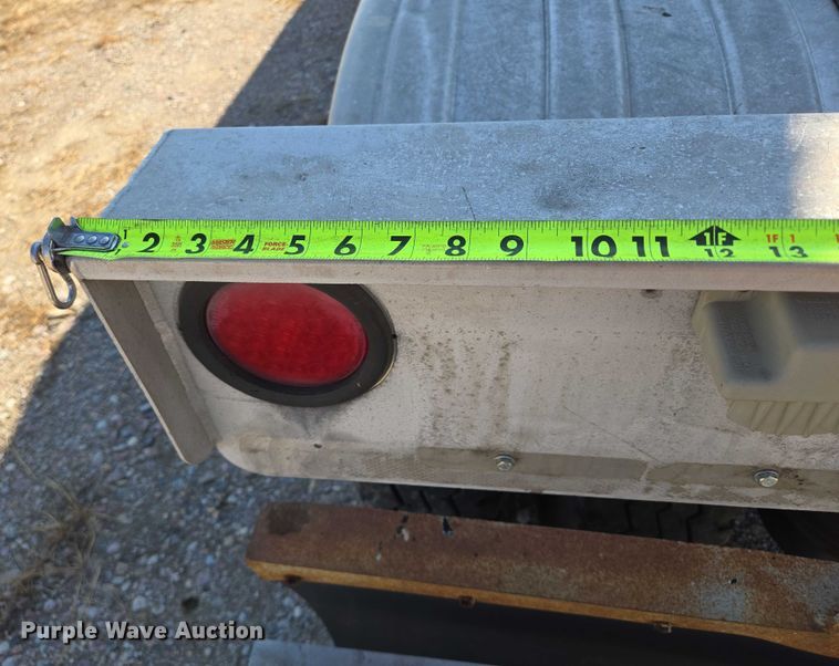 image for item EB1041 1987 Fruehauf pneumatic dry bulk trailer