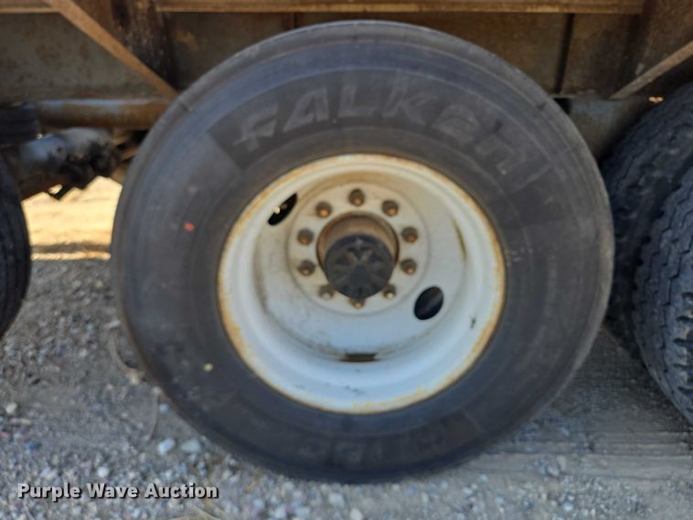 image for item EB1041 1987 Fruehauf pneumatic dry bulk trailer