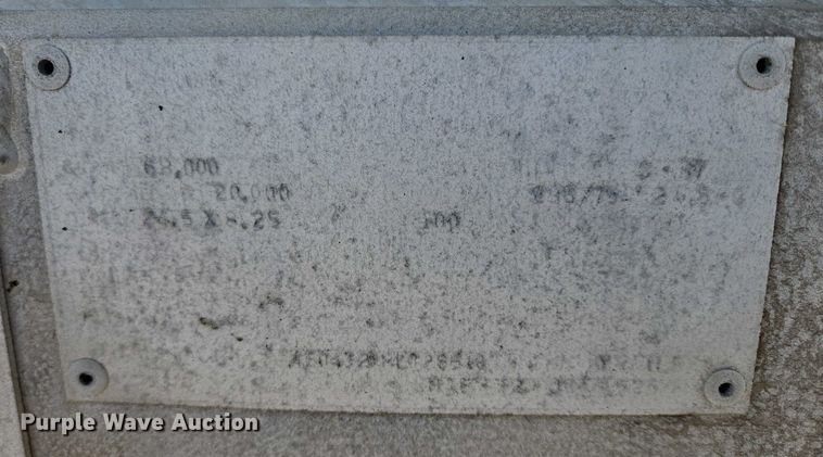 image for item EB1041 1987 Fruehauf pneumatic dry bulk trailer