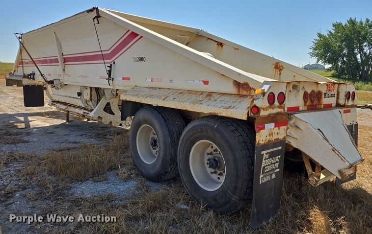 image for item EB1042 2007 Midland MG40TC2000 bottom dump trailer