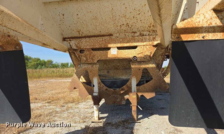 image for item EB1042 2007 Midland MG40TC2000 bottom dump trailer