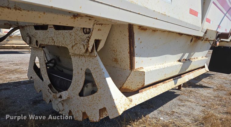 image for item EB1042 2007 Midland MG40TC2000 bottom dump trailer