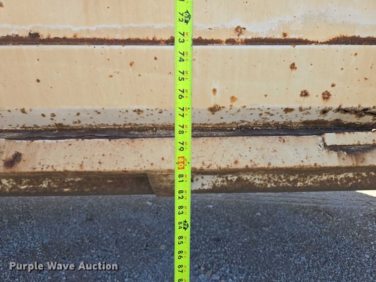 image for item EB1043 2007 Midland MG40TC2000 bottom dump trailer