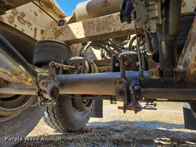 image for item EB1043 2007 Midland MG40TC2000 bottom dump trailer