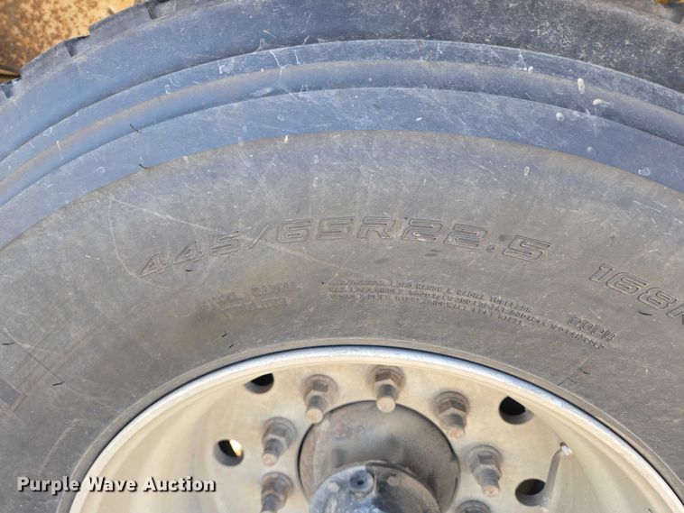 image for item EB1043 2007 Midland MG40TC2000 bottom dump trailer