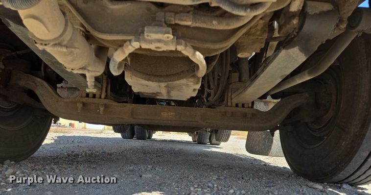 image for item EB1044 2000 Peterbuilt 377 semi truck