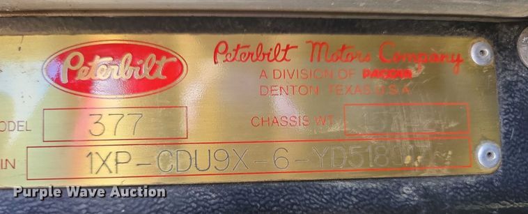 image for item EB1044 2000 Peterbuilt 377 semi truck