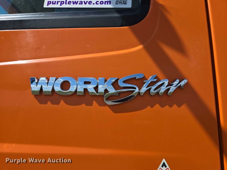 image for item EB1045 2013 International WorkStar 7600 SFA ready mix truck