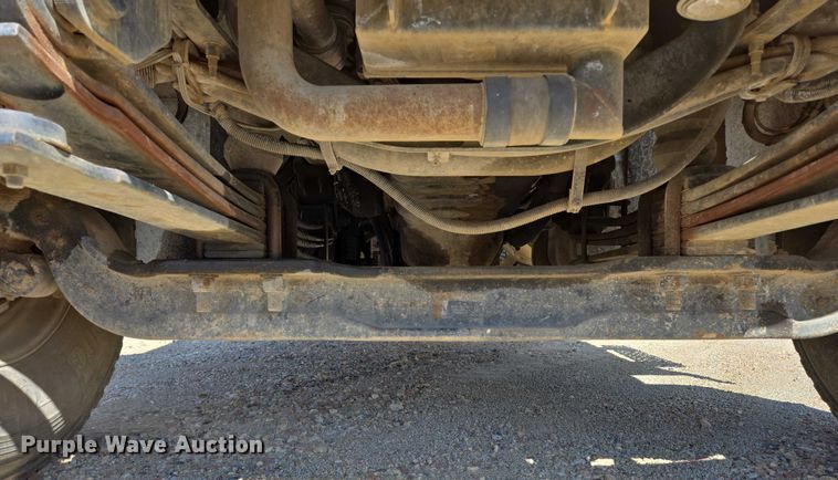 image for item EB1045 2013 International WorkStar 7600 SFA ready mix truck