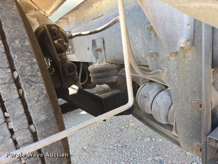 image for item EB1045 2013 International WorkStar 7600 SFA ready mix truck