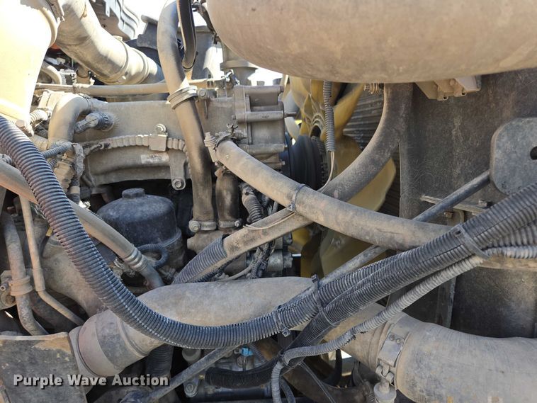 image for item EB1045 2013 International WorkStar 7600 SFA ready mix truck