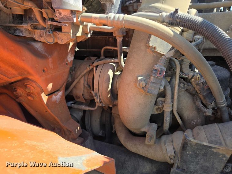 image for item EB1045 2013 International WorkStar 7600 SFA ready mix truck