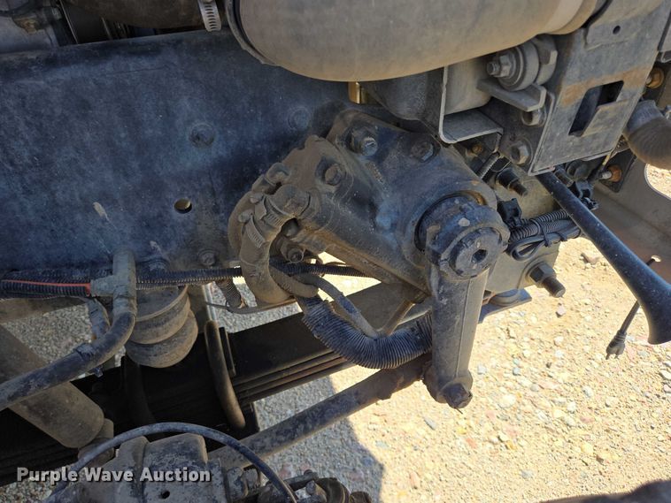 image for item EB1045 2013 International WorkStar 7600 SFA ready mix truck