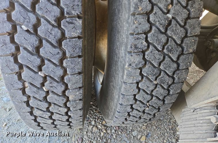 image for item EB1045 2013 International WorkStar 7600 SFA ready mix truck