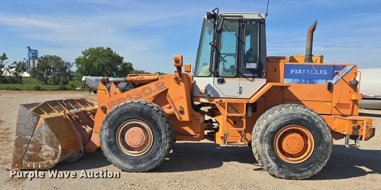 image for item EB1046 1997 Fiat-Allis FR130.2 wheel loader