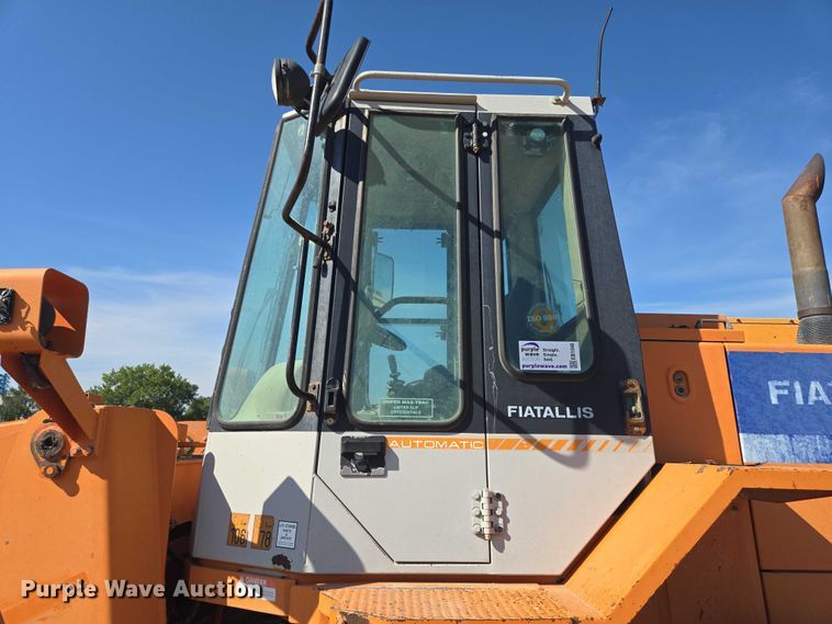 image for item EB1046 1997 Fiat-Allis FR130.2 wheel loader