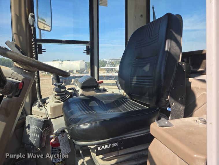 image for item EB1046 1997 Fiat-Allis FR130.2 wheel loader