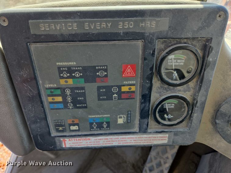 image for item EB1046 1997 Fiat-Allis FR130.2 wheel loader