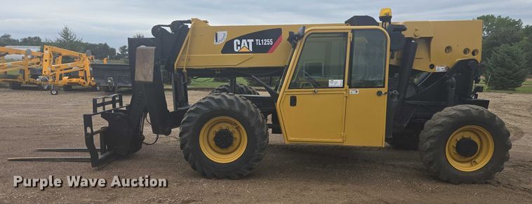 image for item EB1047 2011 Caterpillar TL1255 telehandler