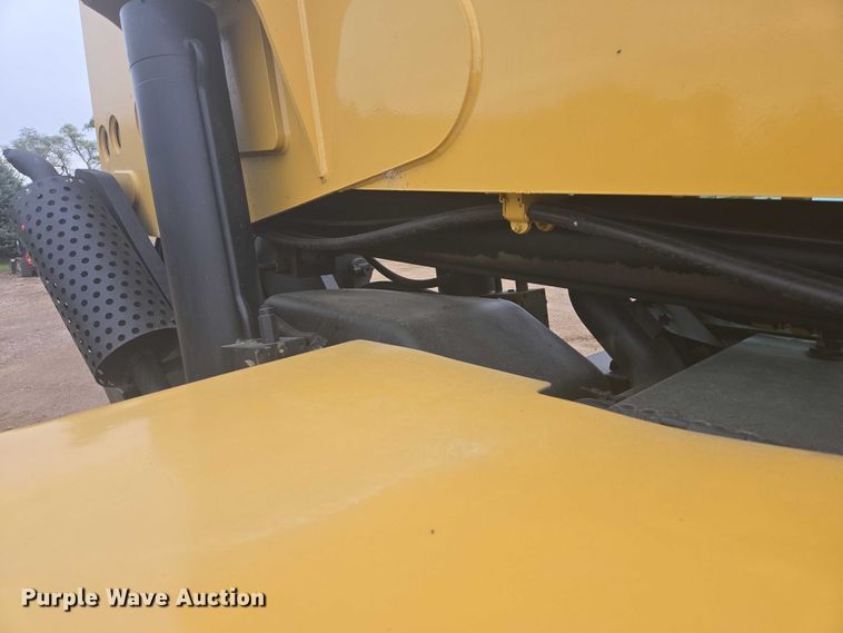 image for item EB1047 2011 Caterpillar TL1255 telehandler