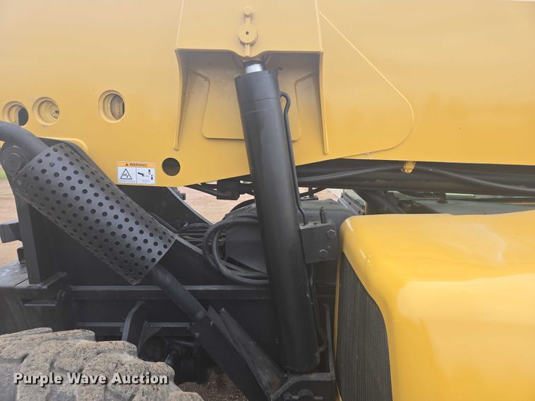 image for item EB1047 2011 Caterpillar TL1255 telehandler