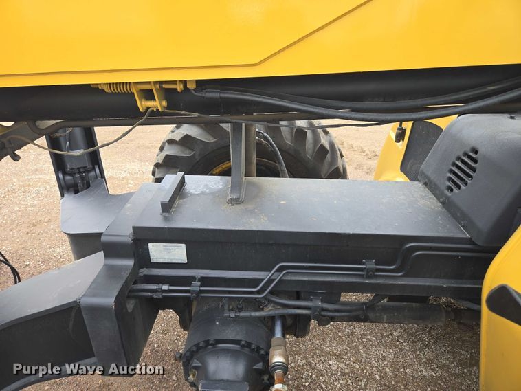 image for item EB1047 2011 Caterpillar TL1255 telehandler