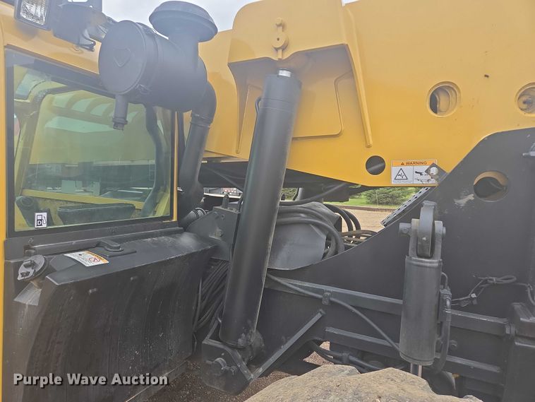 image for item EB1047 2011 Caterpillar TL1255 telehandler