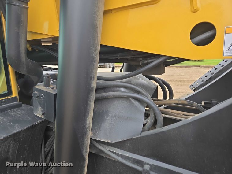 image for item EB1047 2011 Caterpillar TL1255 telehandler