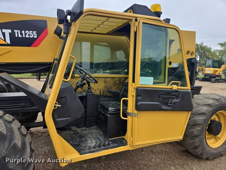 image for item EB1047 2011 Caterpillar TL1255 telehandler