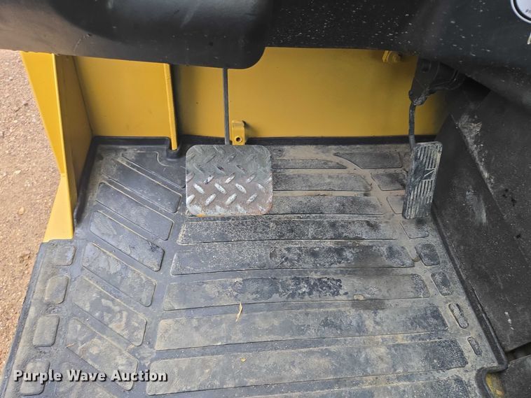 image for item EB1047 2011 Caterpillar TL1255 telehandler