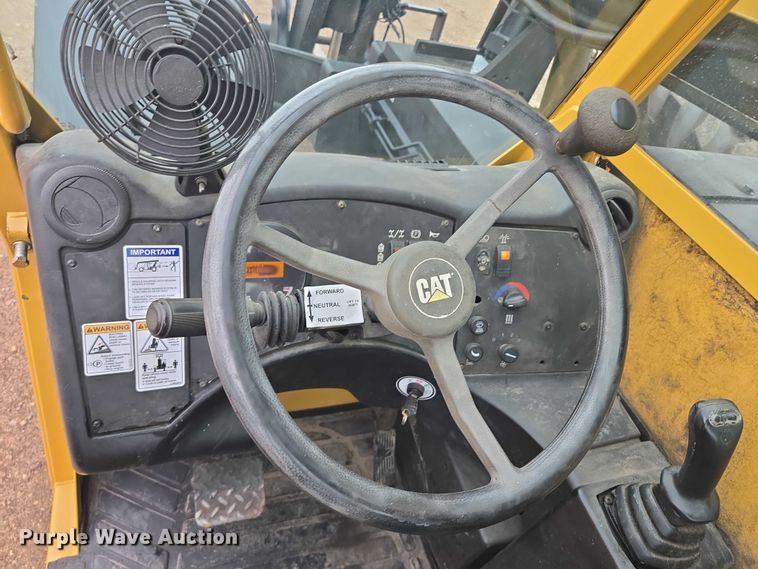image for item EB1047 2011 Caterpillar TL1255 telehandler