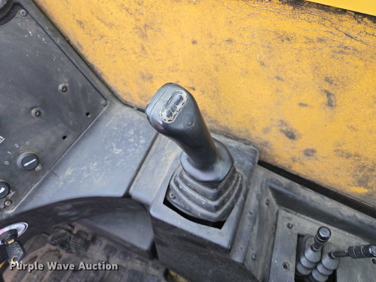 image for item EB1047 2011 Caterpillar TL1255 telehandler