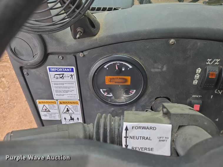 image for item EB1047 2011 Caterpillar TL1255 telehandler