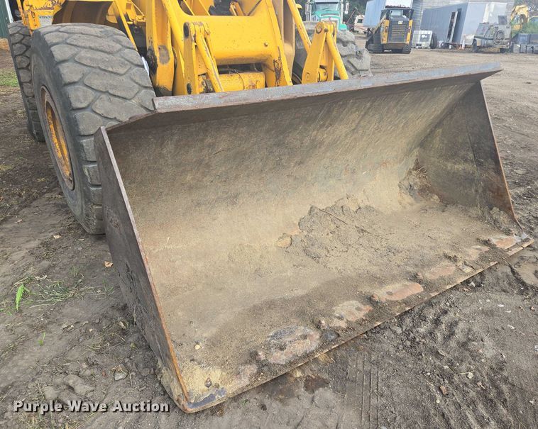 image for item EB1049 1966 Caterpillar 966B wheel loader