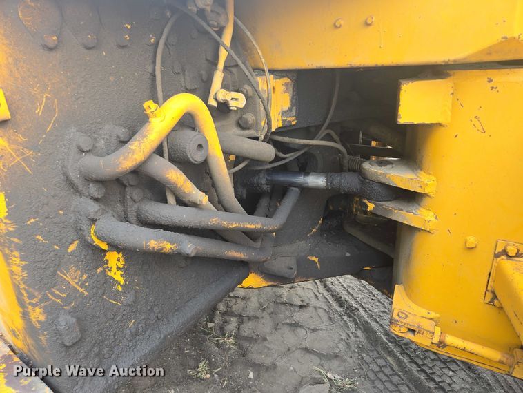 image for item EB1049 1966 Caterpillar 966B wheel loader