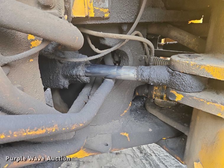 image for item EB1049 1966 Caterpillar 966B wheel loader