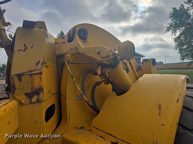 image for item EB1049 1966 Caterpillar 966B wheel loader