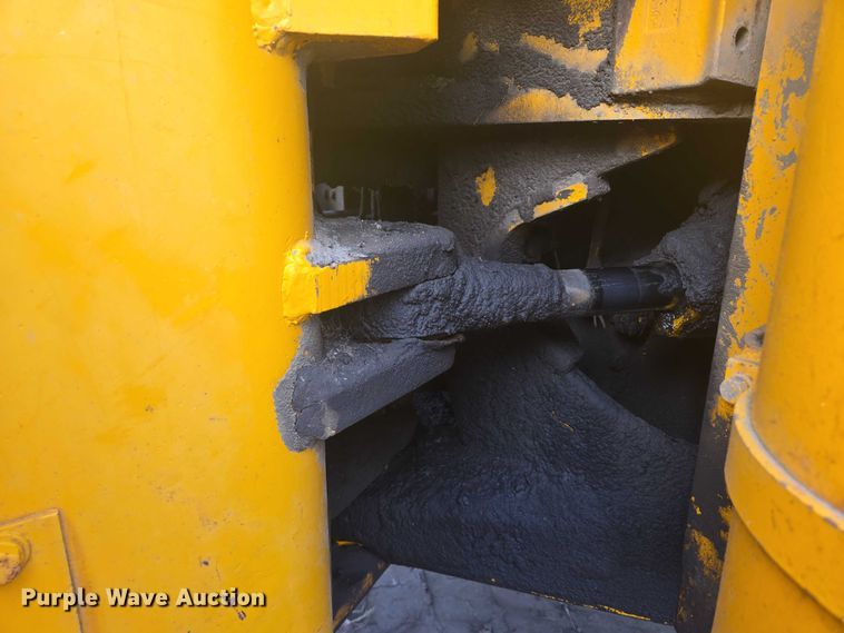 image for item EB1049 1966 Caterpillar 966B wheel loader