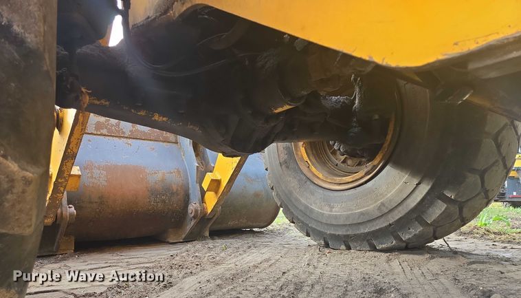 image for item EB1049 1966 Caterpillar 966B wheel loader