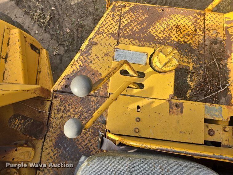 image for item EB1049 1966 Caterpillar 966B wheel loader