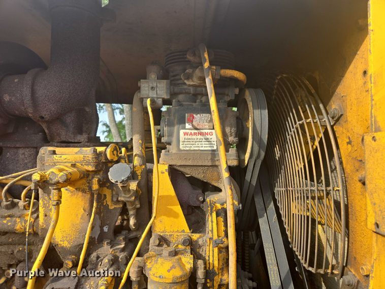 image for item EB1049 1966 Caterpillar 966B wheel loader