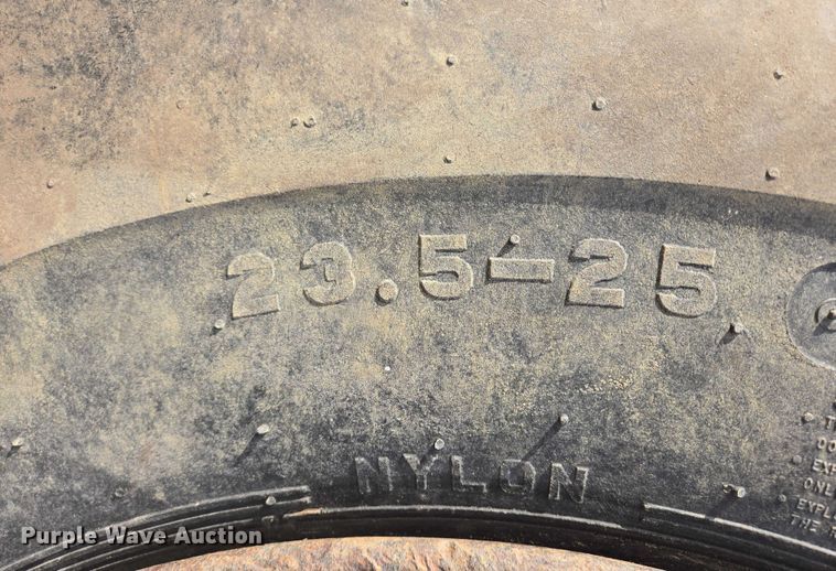 image for item EB1049 1966 Caterpillar 966B wheel loader