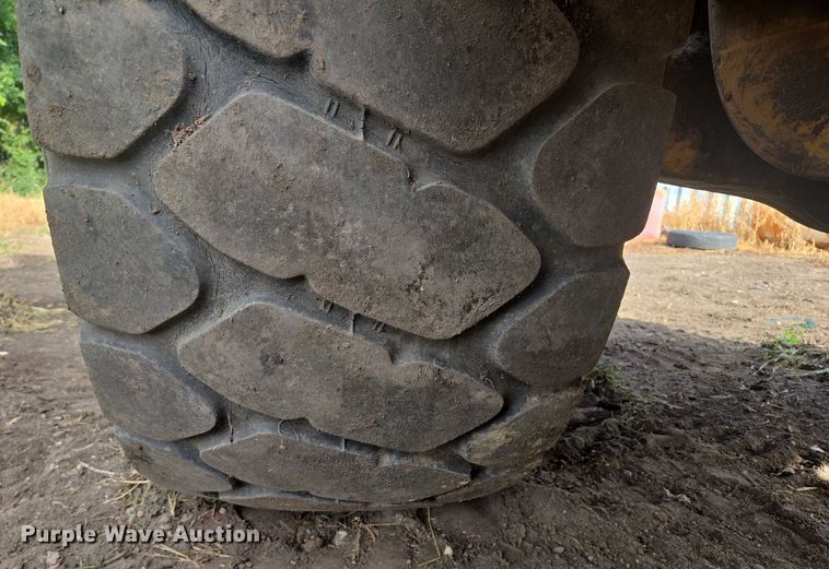 image for item EB1049 1966 Caterpillar 966B wheel loader